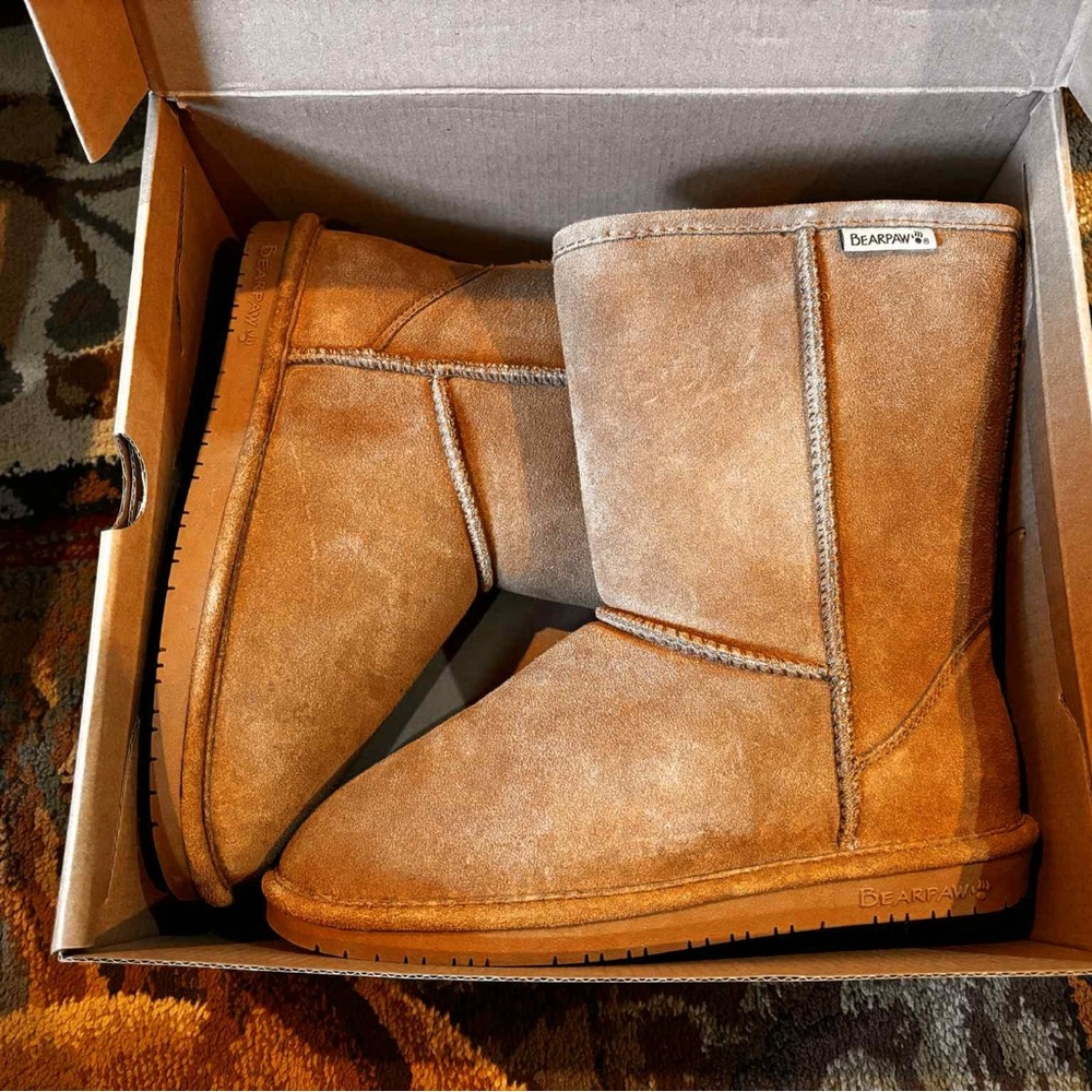 BearPaw Emma Short Boots in Tan